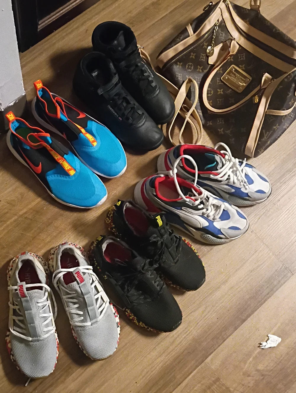All Pumas Are Sz 6 For Females The Nike Slide On None Lace  Are 7 Reebok 5411s 8